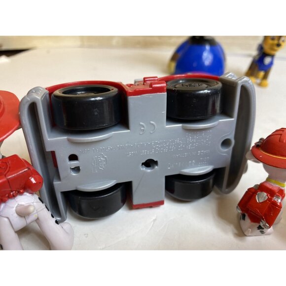 Mixed Lot 33 Pieces Paw Patrol Figures Vehicles Cookie Cutters Finger Puppets &c - Picture 12 of 16